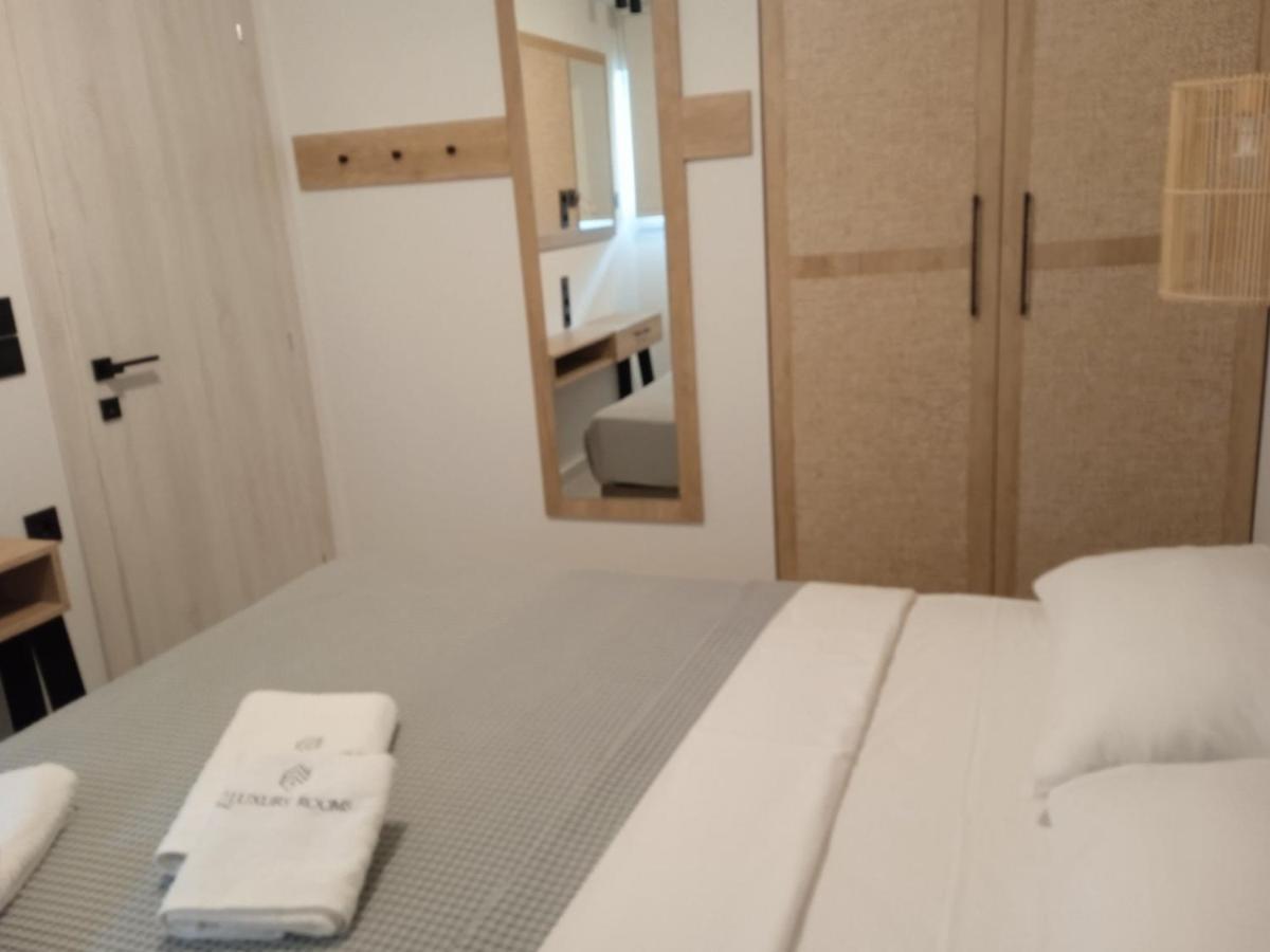 Q Luxury Rooms Paleros Palairos Exterior foto