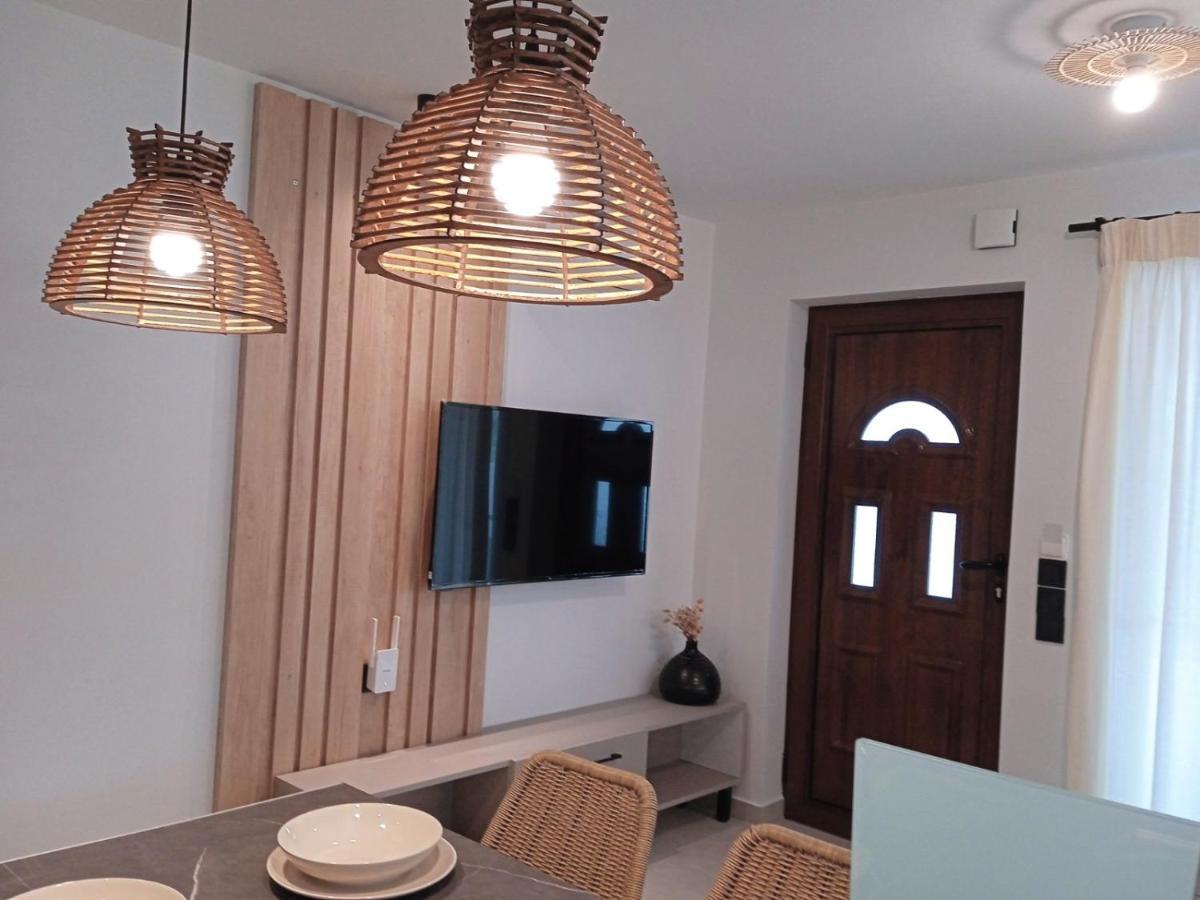 Q Luxury Rooms Paleros Palairos Exterior foto